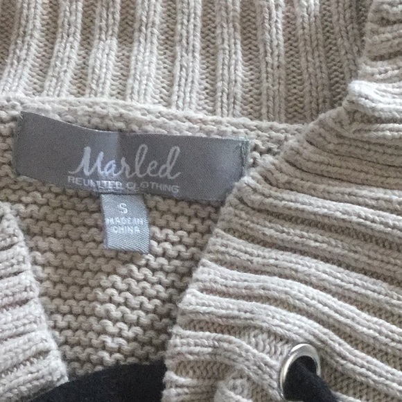 Sweater - Picture 2 of 4